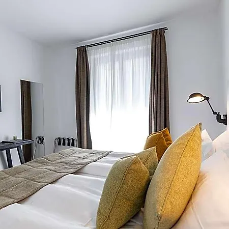 Seta Hotel