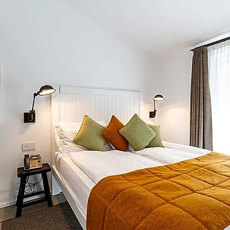 Seta Hotel